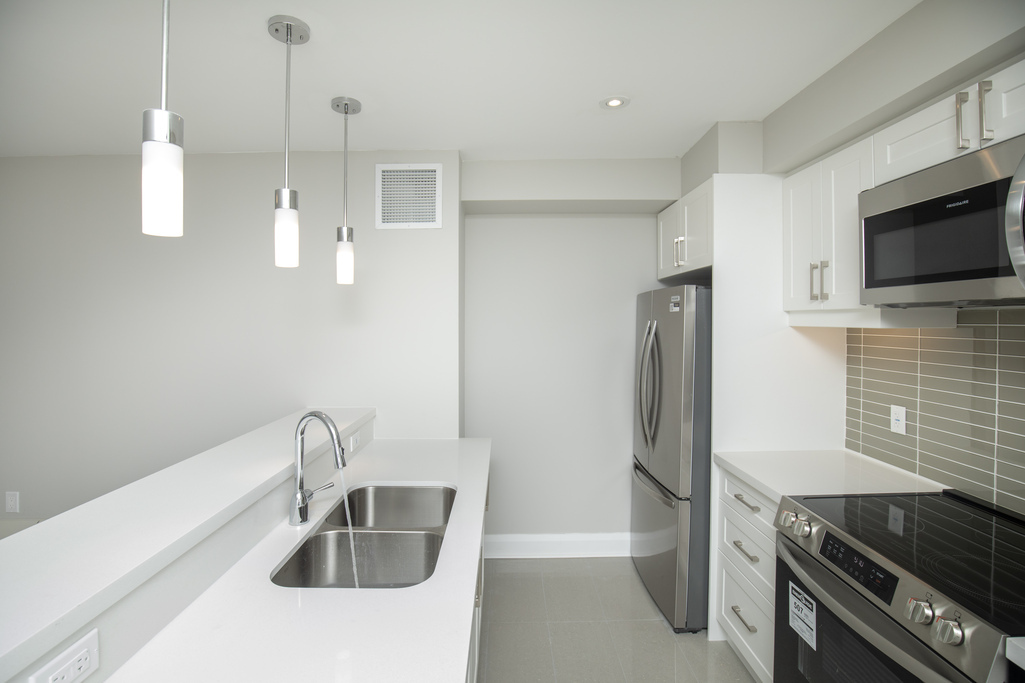 806 Kennedy Road - Photo 13