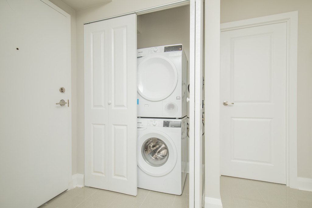 806 Kennedy Road - Photo 41