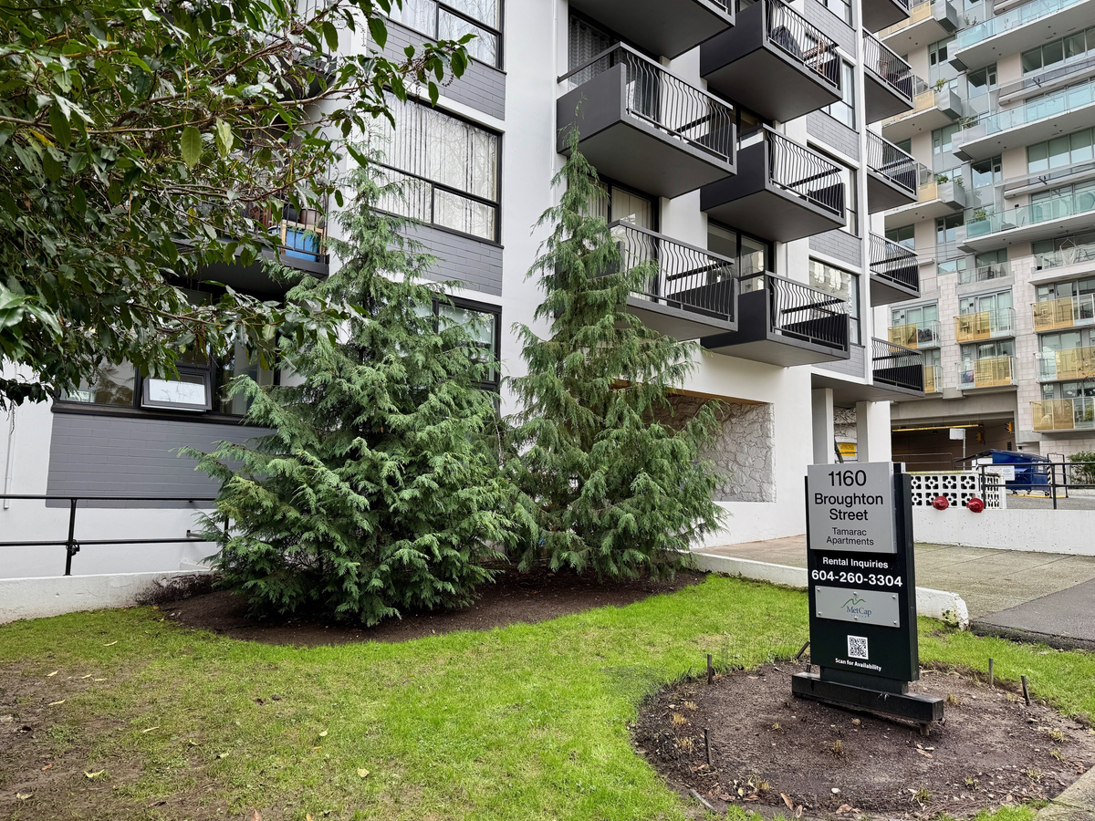 1160 Broughton Street - Photo 13