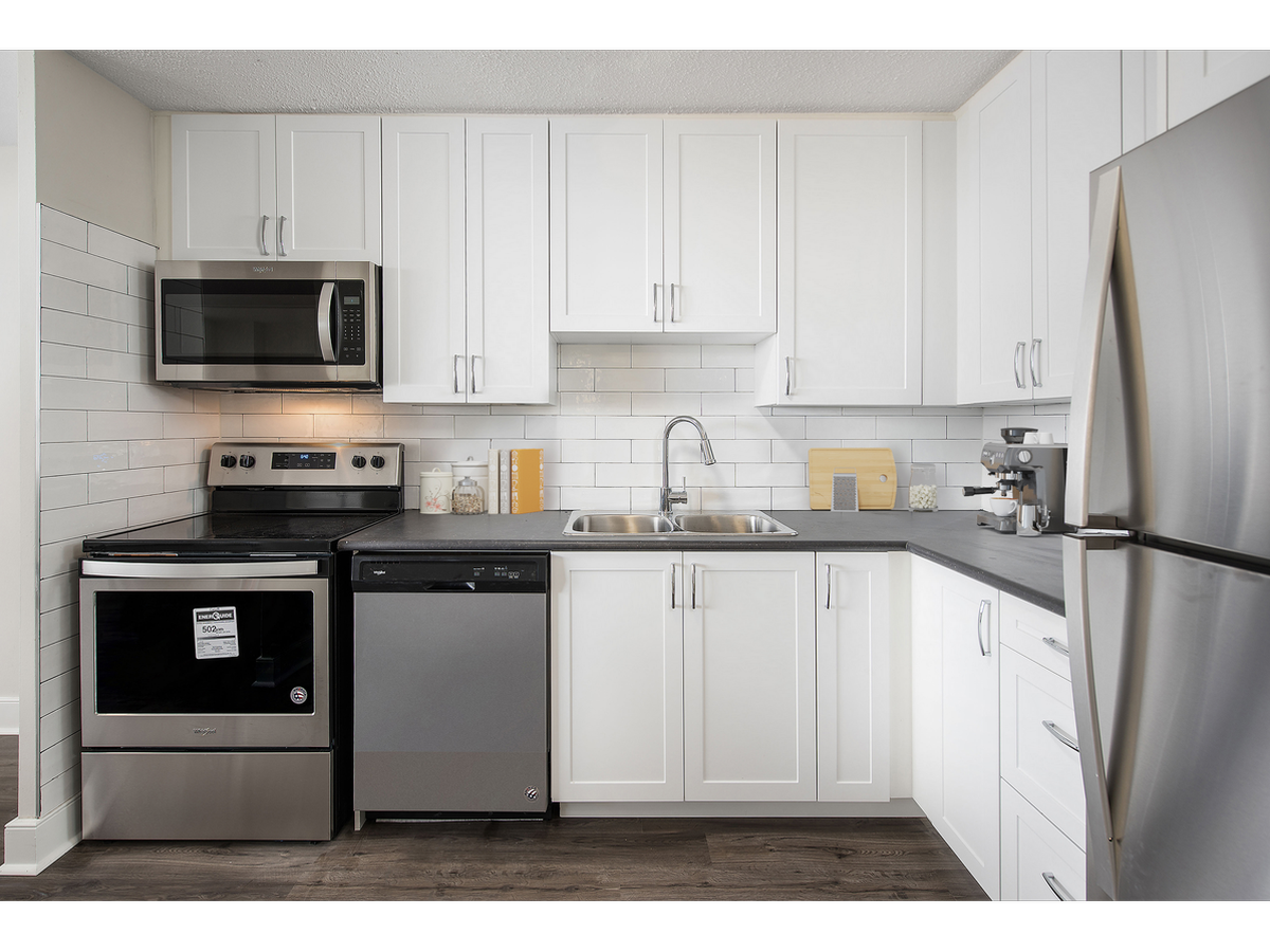1254 Princess Street - Photo 3