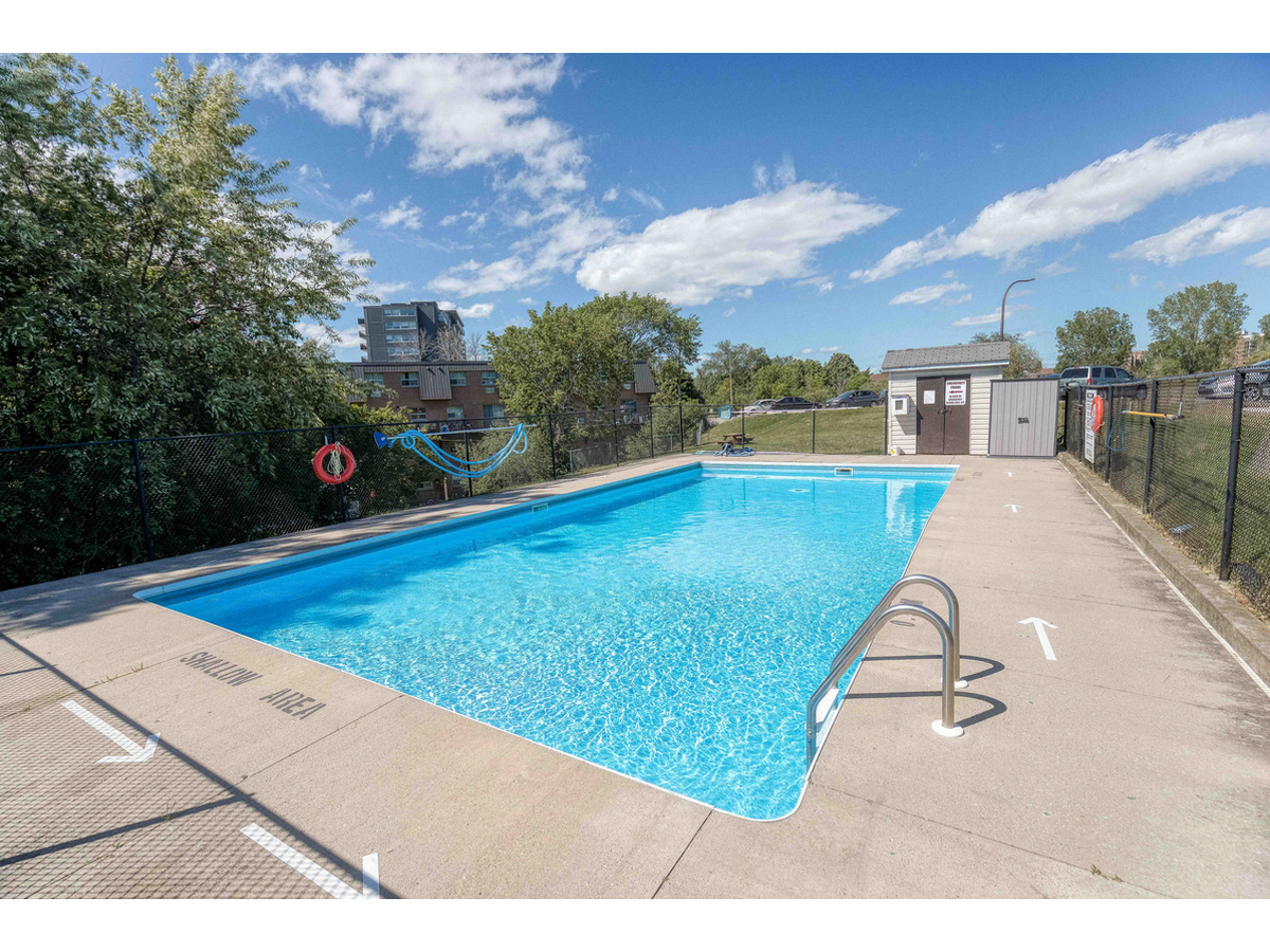 10 Runnymede Road - Photo 3