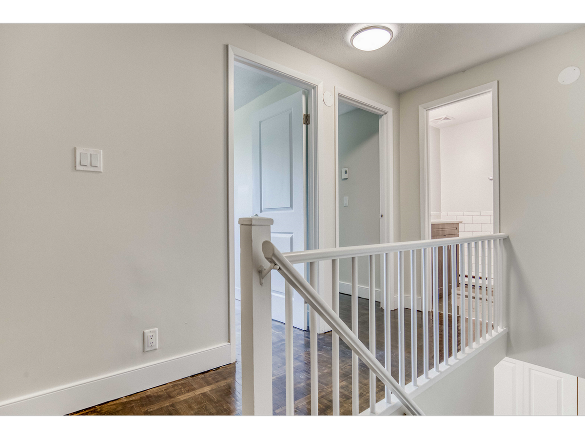 10 Runnymede Road - Photo 7