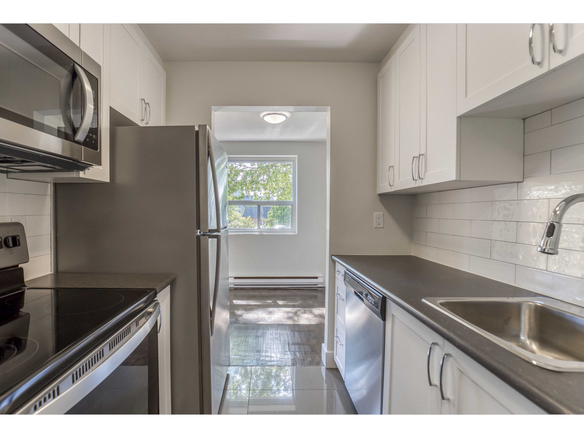 10 Runnymede Road - Photo 8