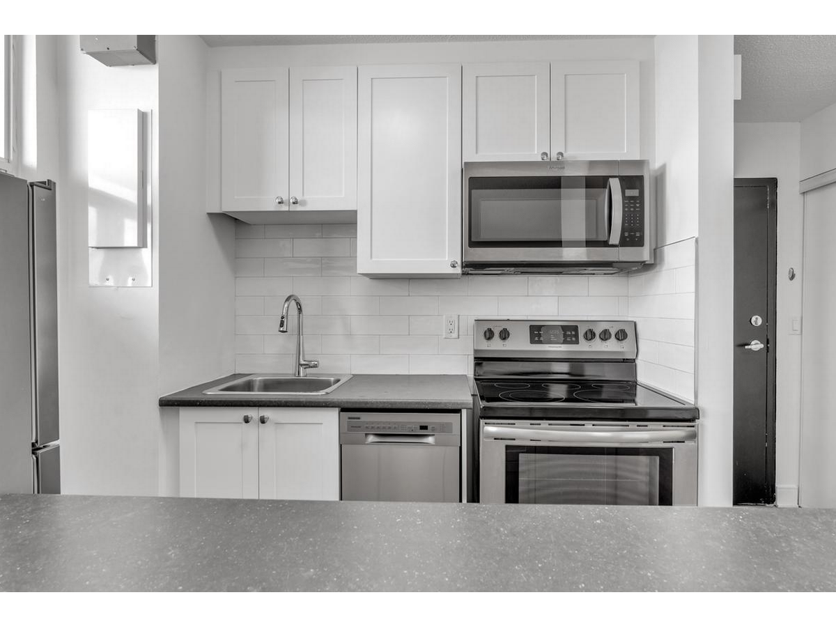 175 Park Street - Photo 4