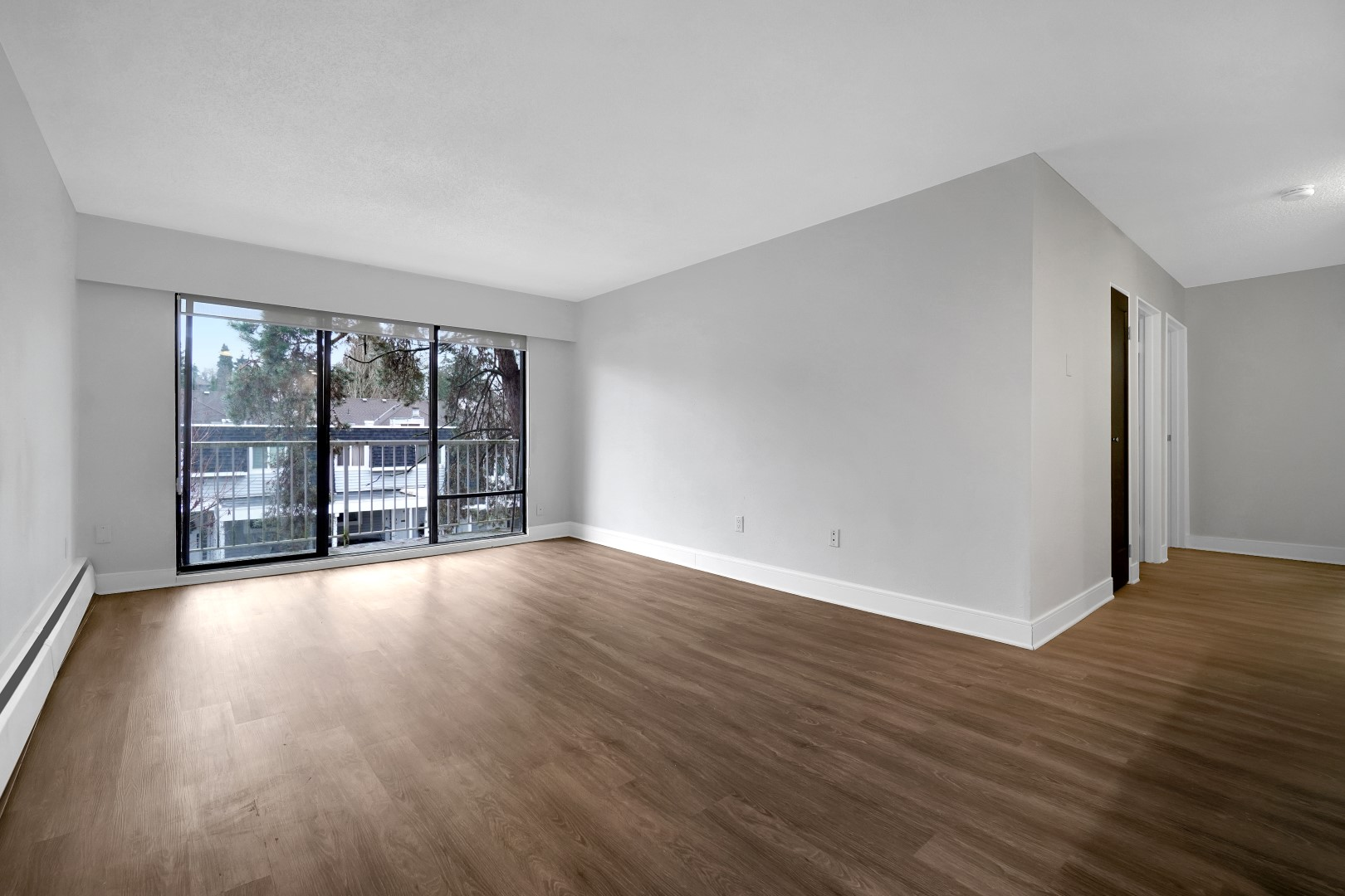 555 Shaw Avenue - Photo 5