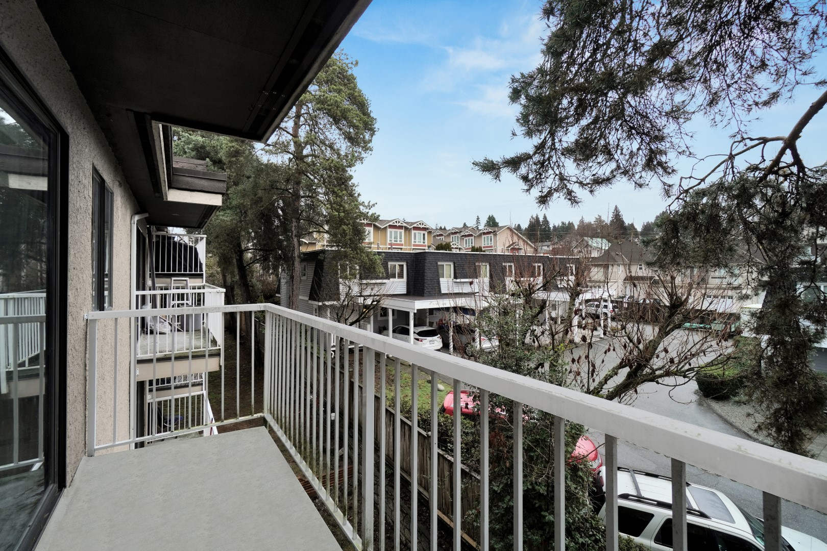 555 Shaw Avenue - Photo 8