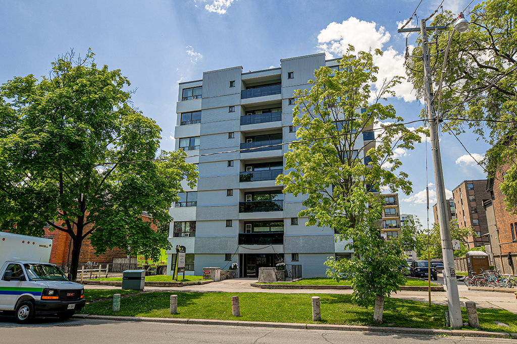 24 Tyndall Avenue - Photo 3