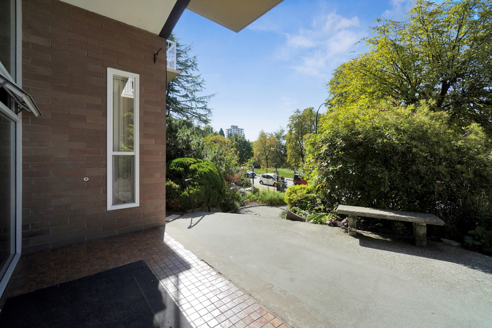 130 Keith Road, West - Photo 4