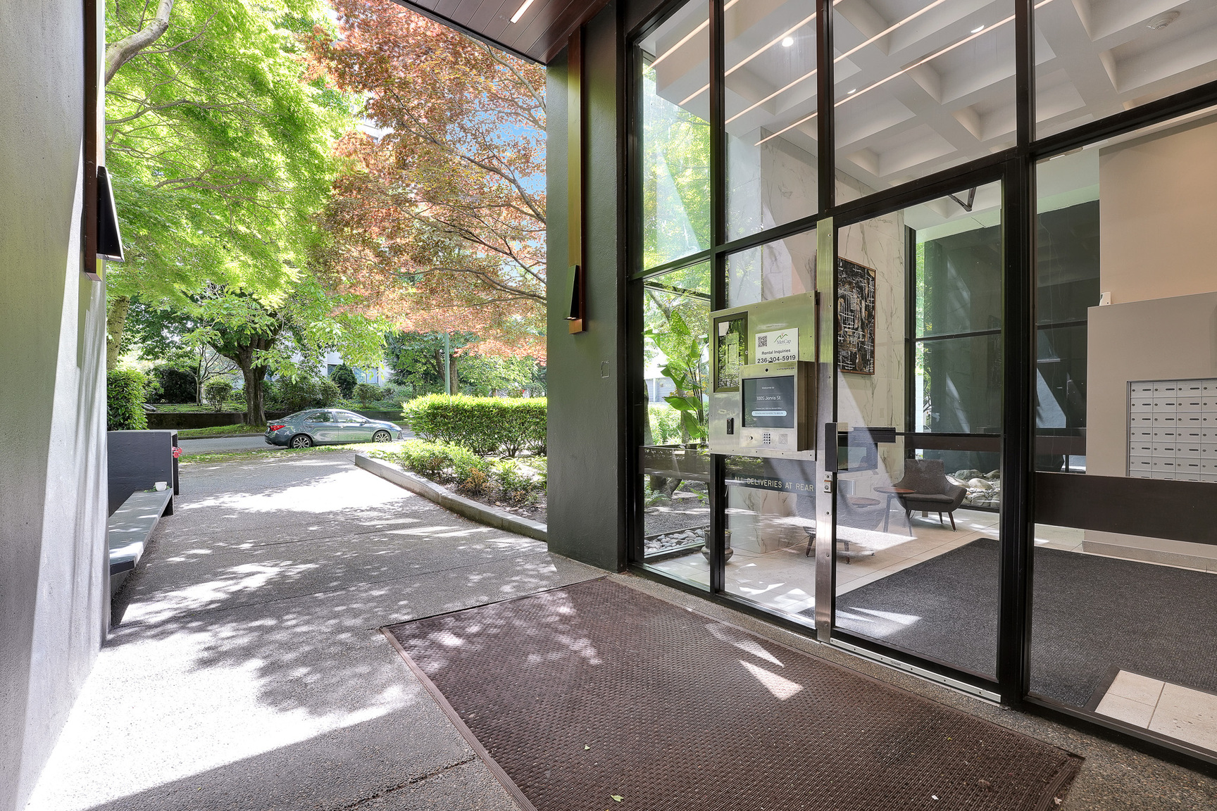 1005 Jervis Street - Photo 11
