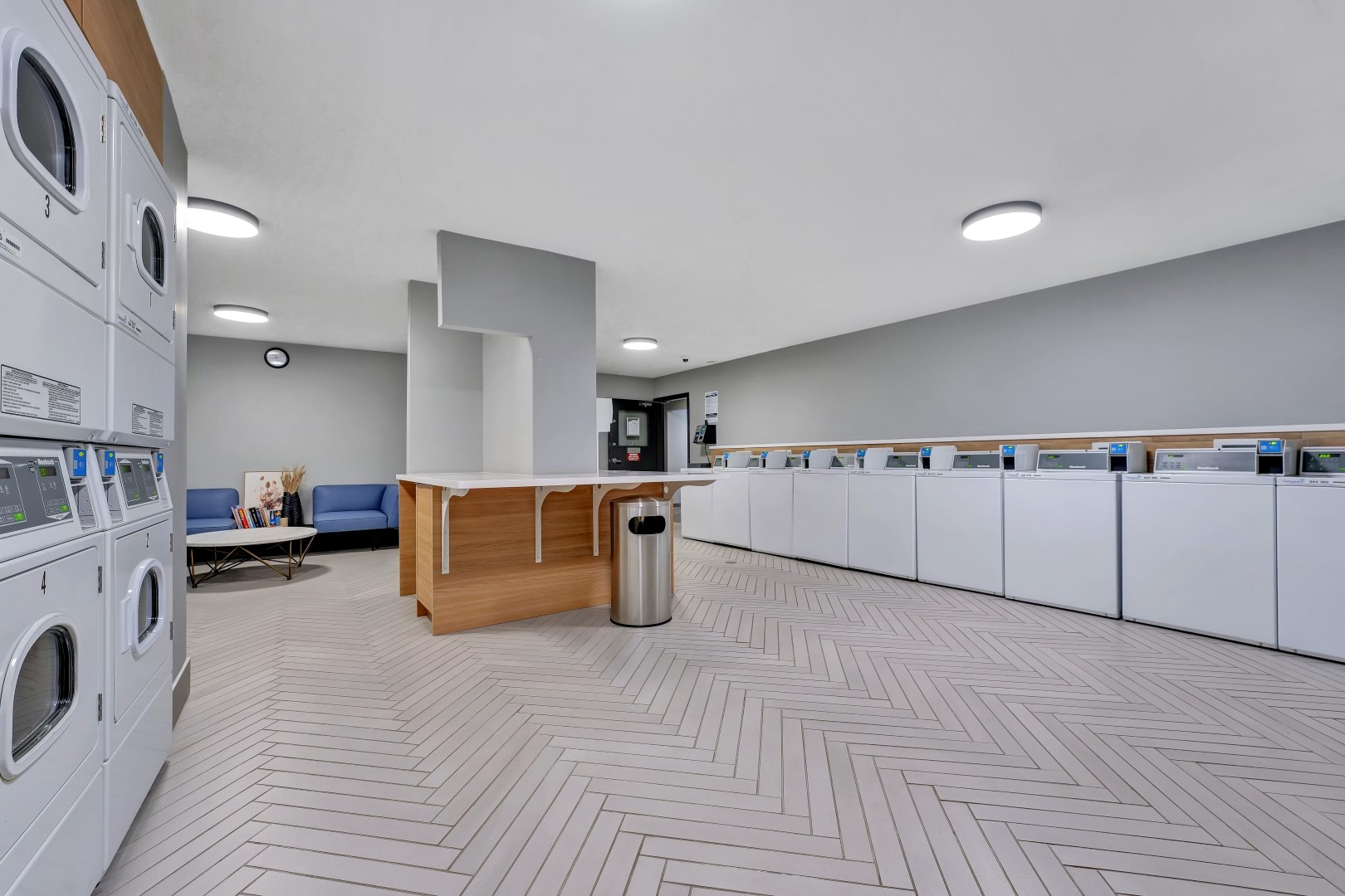 1348 Barclay Street - Photo 14