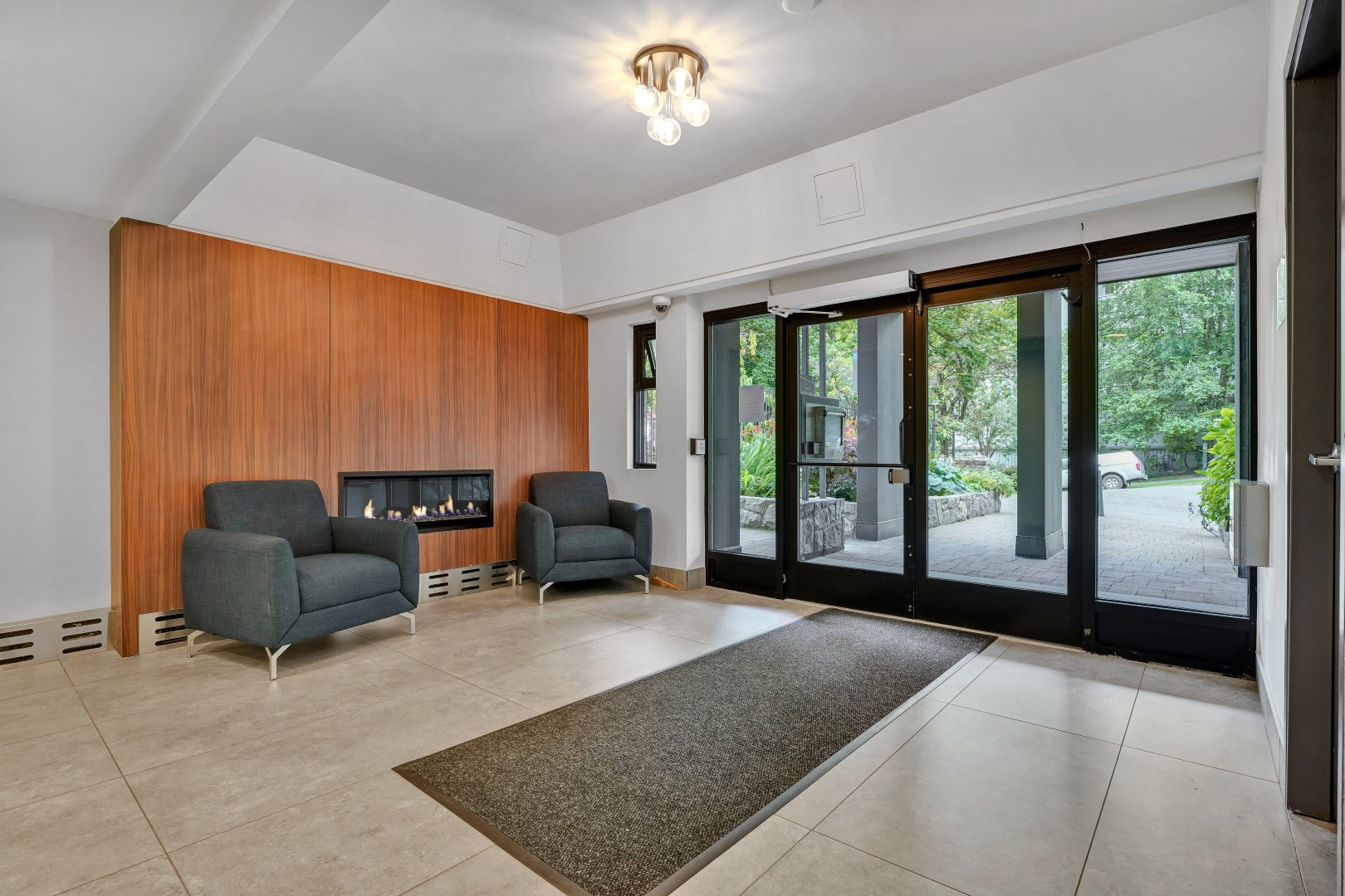 1320 Bute Street - Photo 14