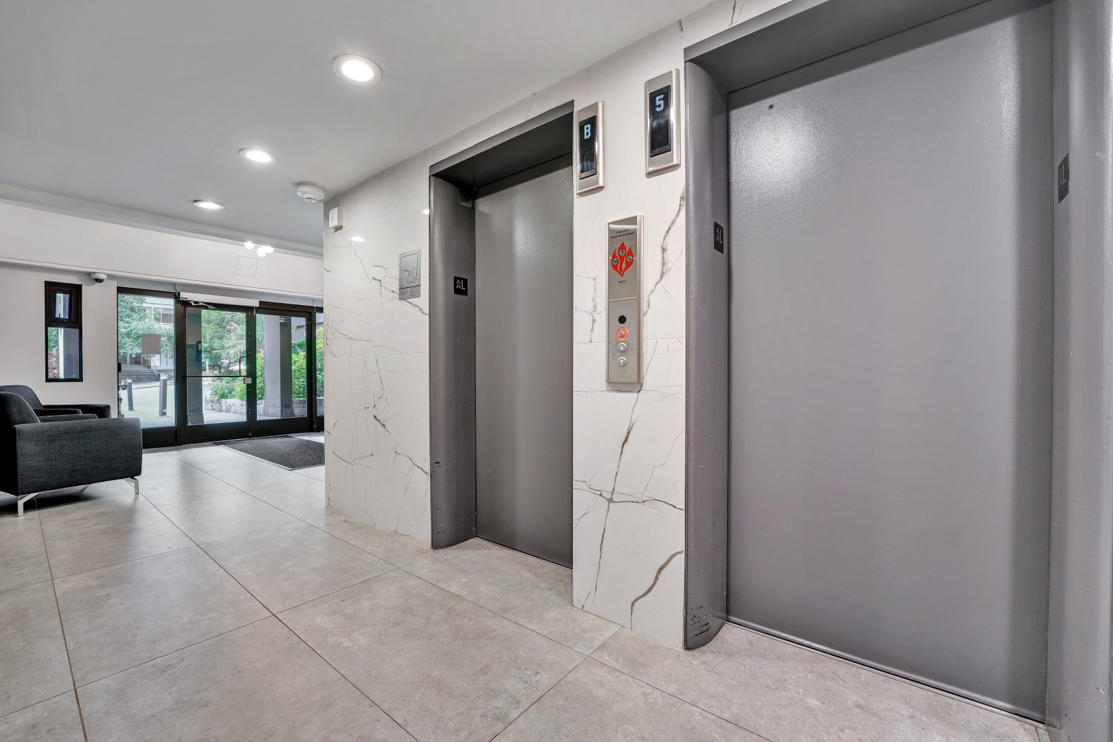 1320 Bute Street - Photo 15