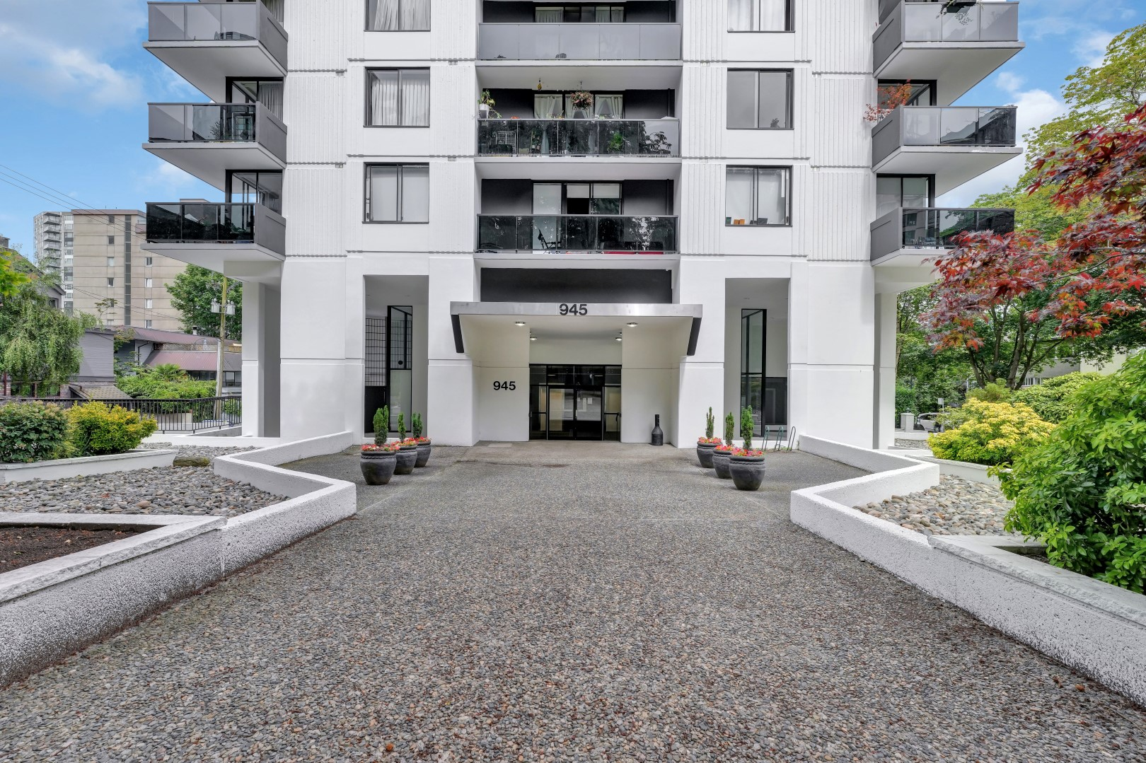 945 Jervis Street - Photo 2
