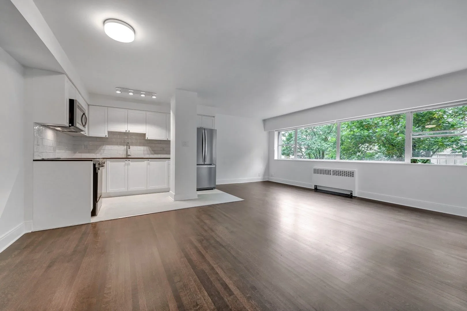 1371 Harwood Street - Photo 5