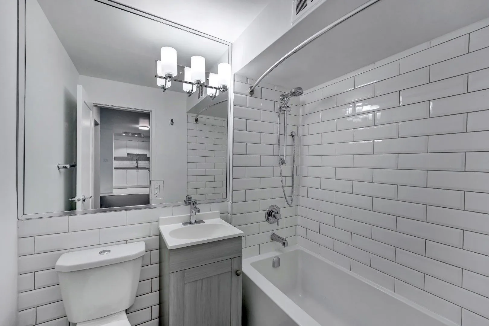 1371 Harwood Street - Photo 9