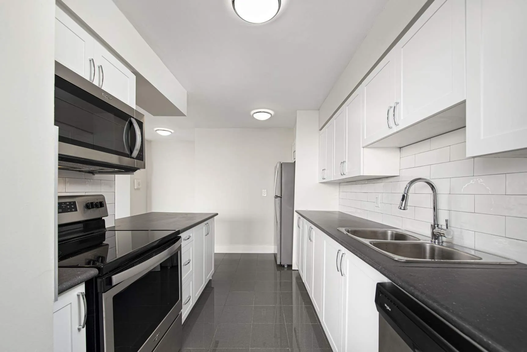 Don Valley Towers at 71 Thorncliffe Park Drive - Photo 8