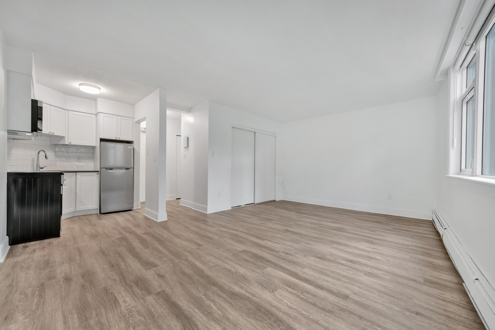 1175 Haro Street - Photo 3