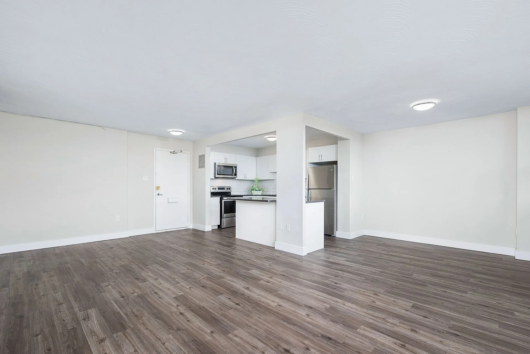 1340 Danforth Road - Photo 6
