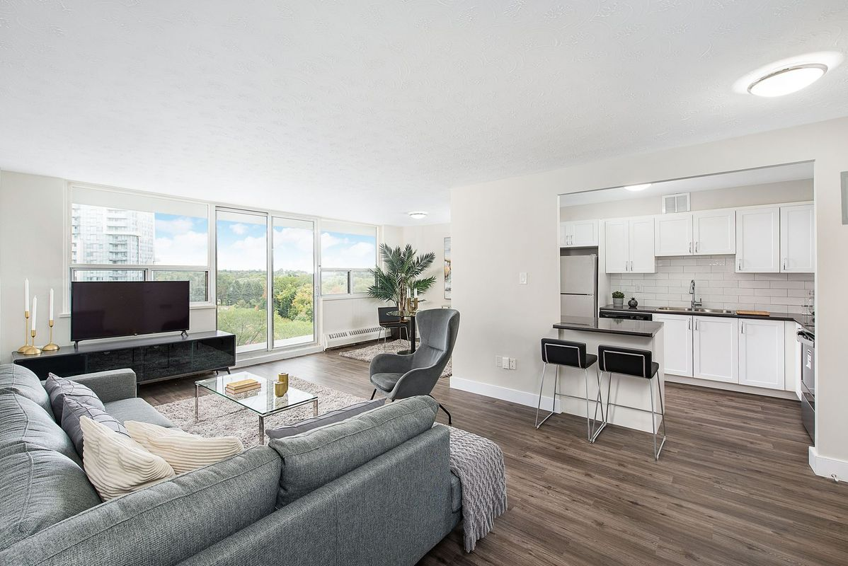 1360 Danforth Road - Photo 5