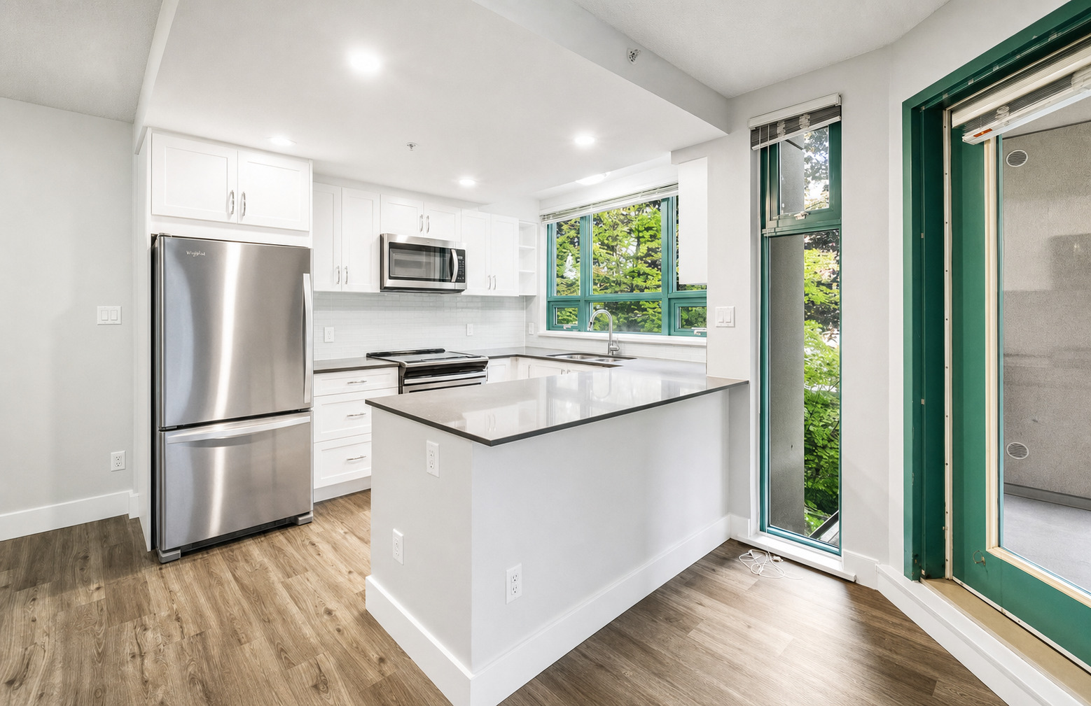 150 East Keith Road - Photo 2