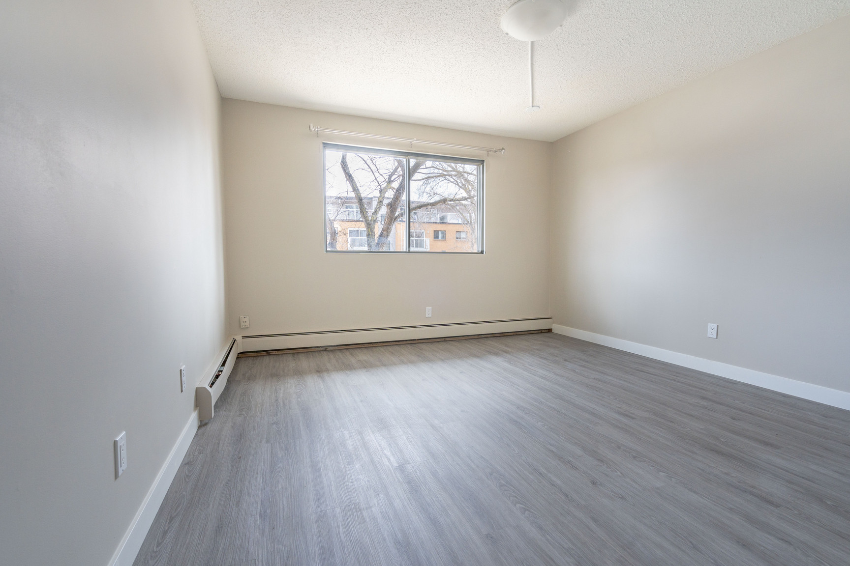 METRO PARK PLACE - Photo 21
