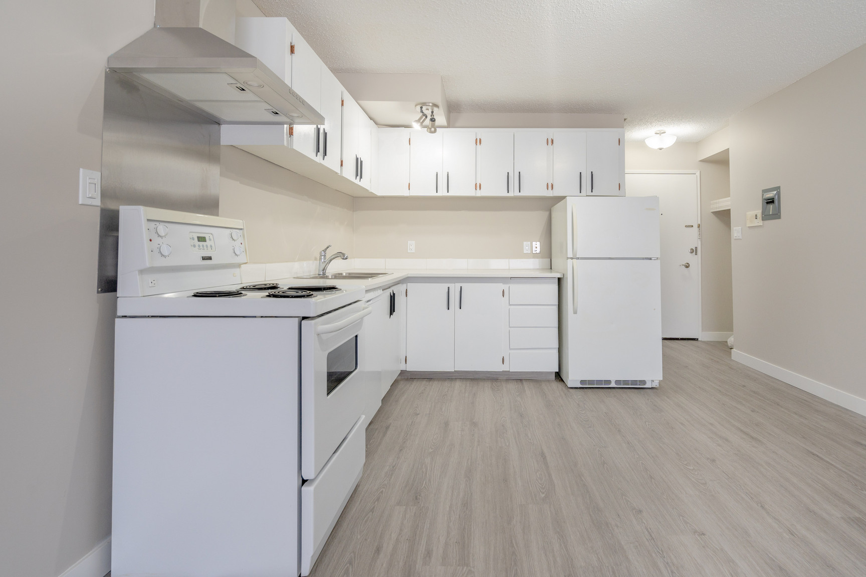METRO PARK PLACE - Photo 29
