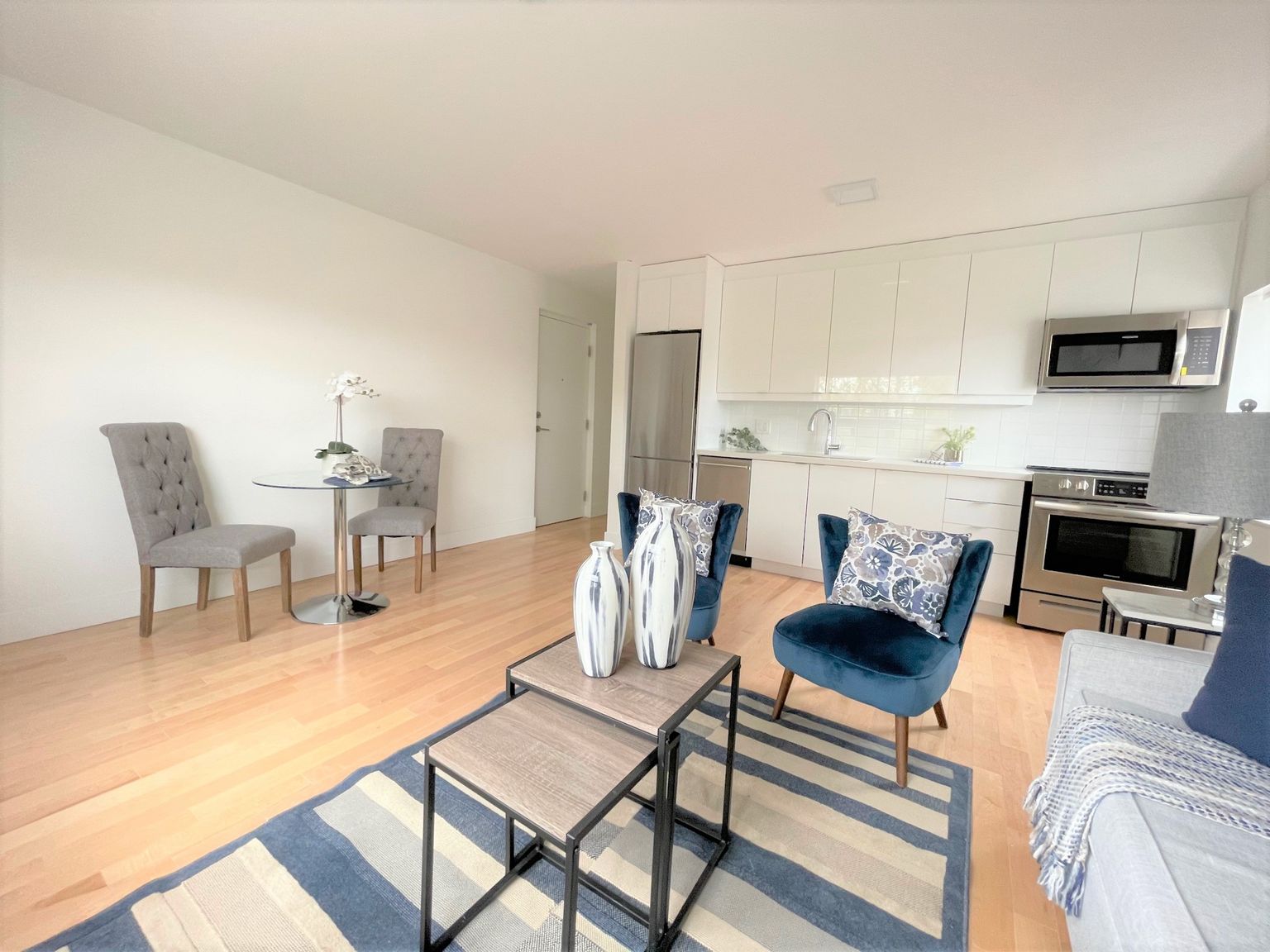 8 Castleton Avenue - Photo 13