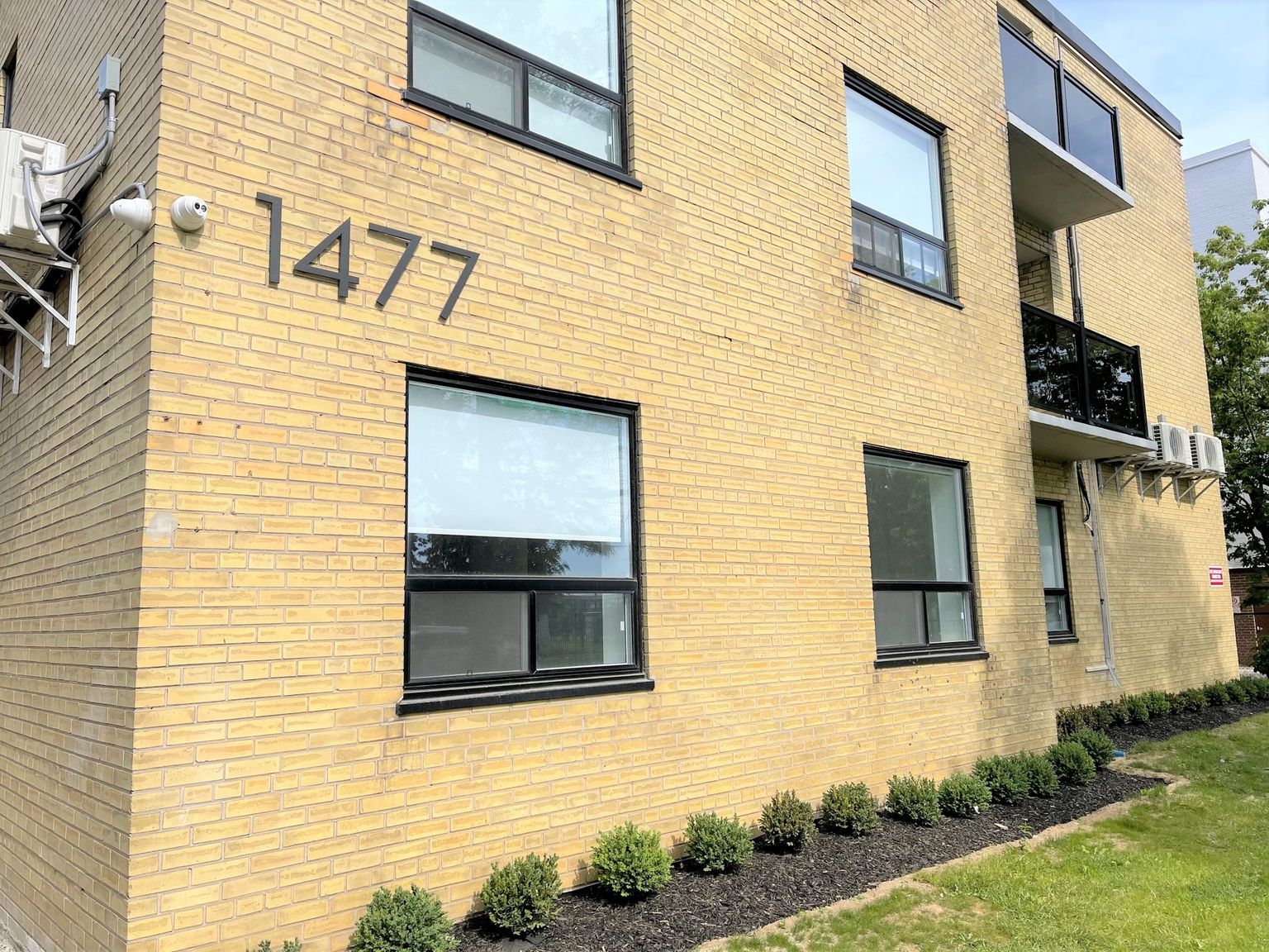 1477 Birchmount Road - Photo 11
