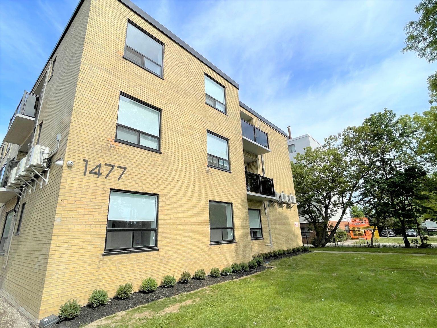 1477 Birchmount Road - Photo 10