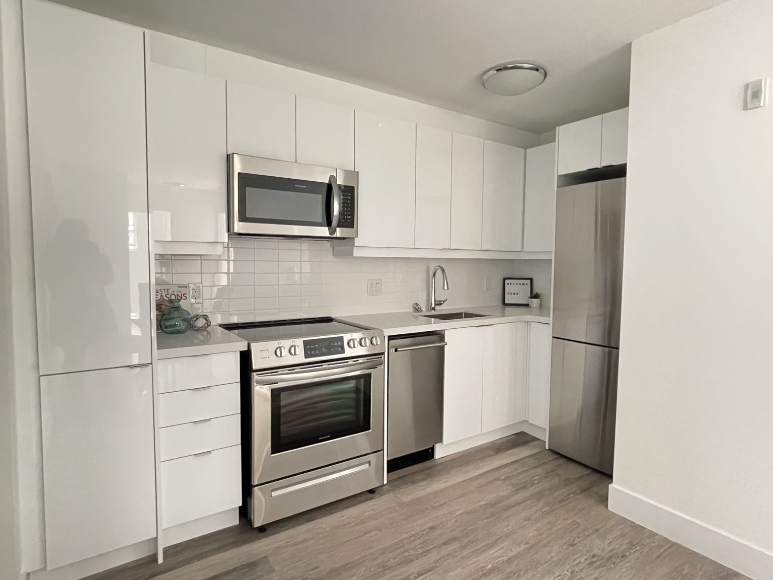 1477 Birchmount Road - Photo 2
