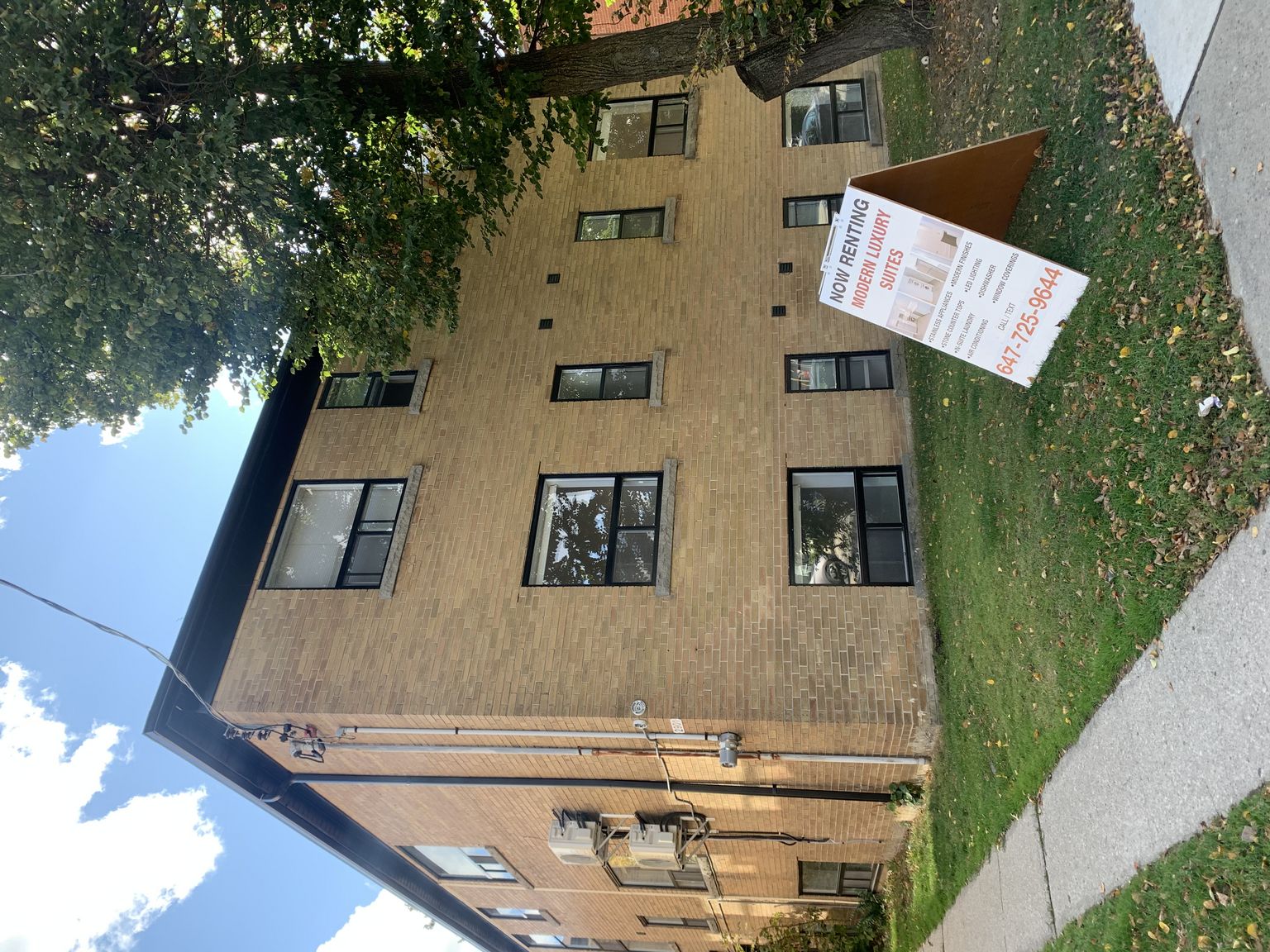 2901 St Clair Avenue East - Photo 18