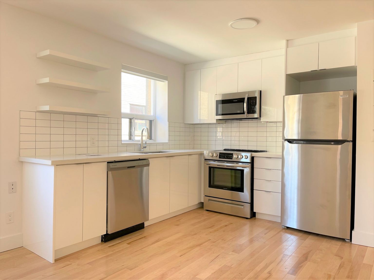 2901 St Clair Avenue East - Photo 2