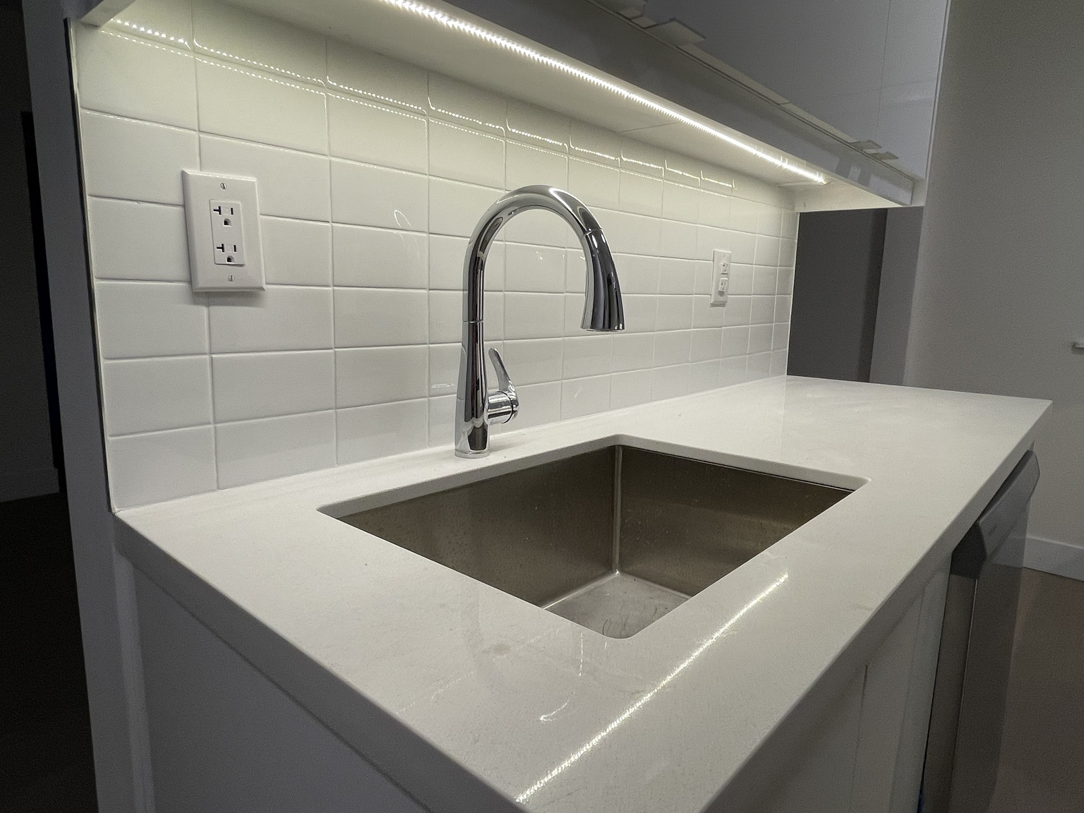 1051 Victoria Park Avenue - Photo 12