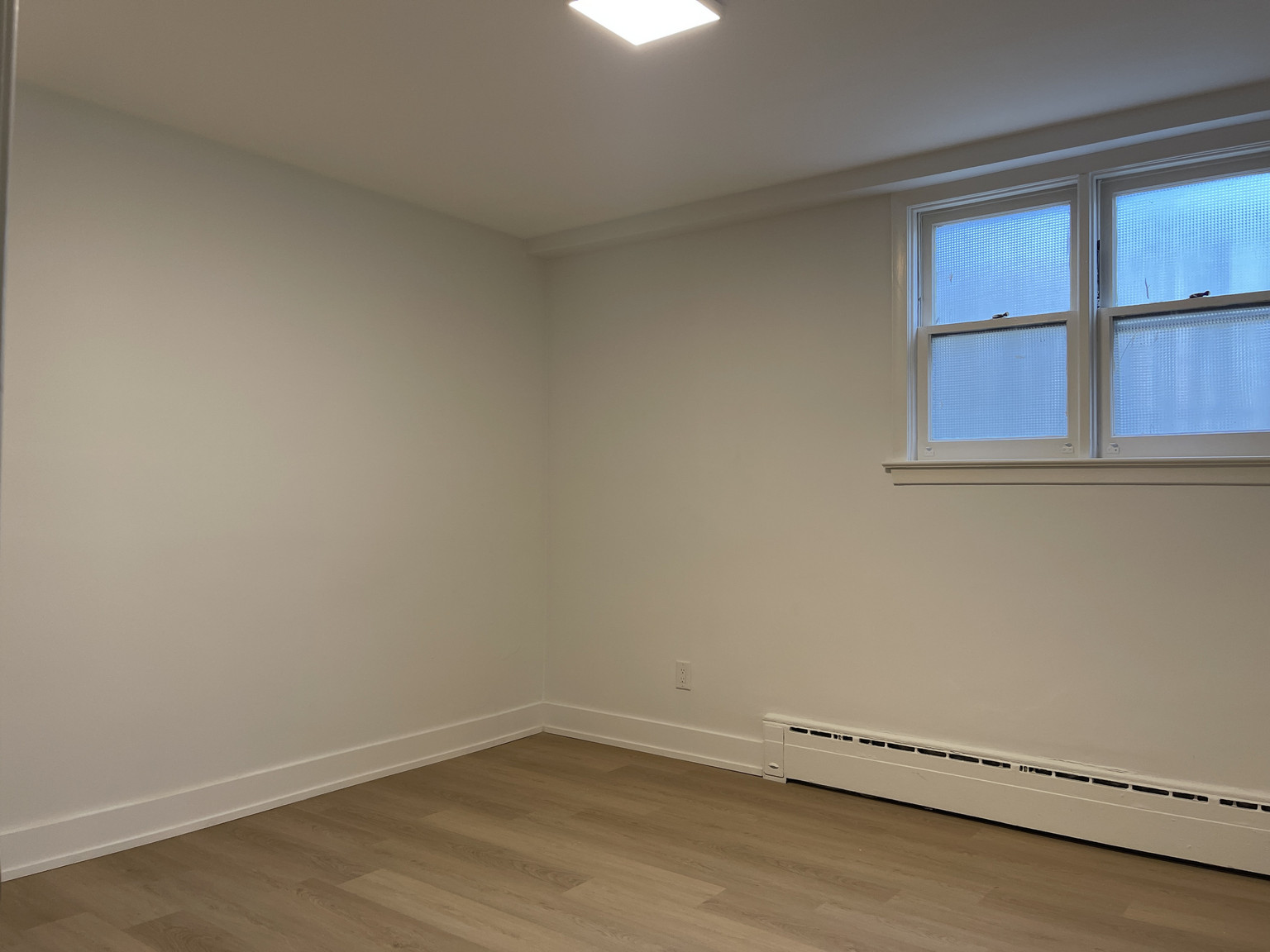 2566 Lake Shore Boulevard West - Photo 7
