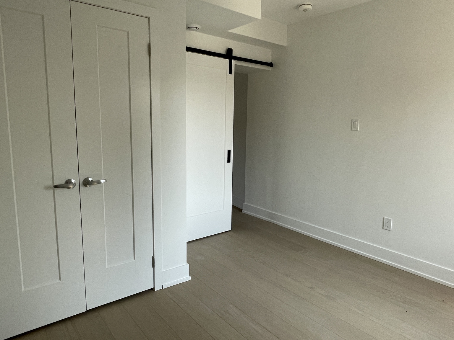 320 Roncesvalles Avenue - Photo 9