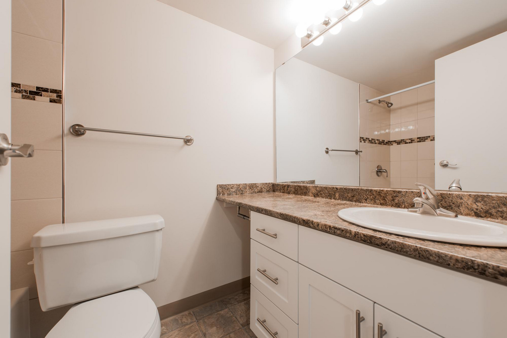 The Village at Southgate - Photo 14