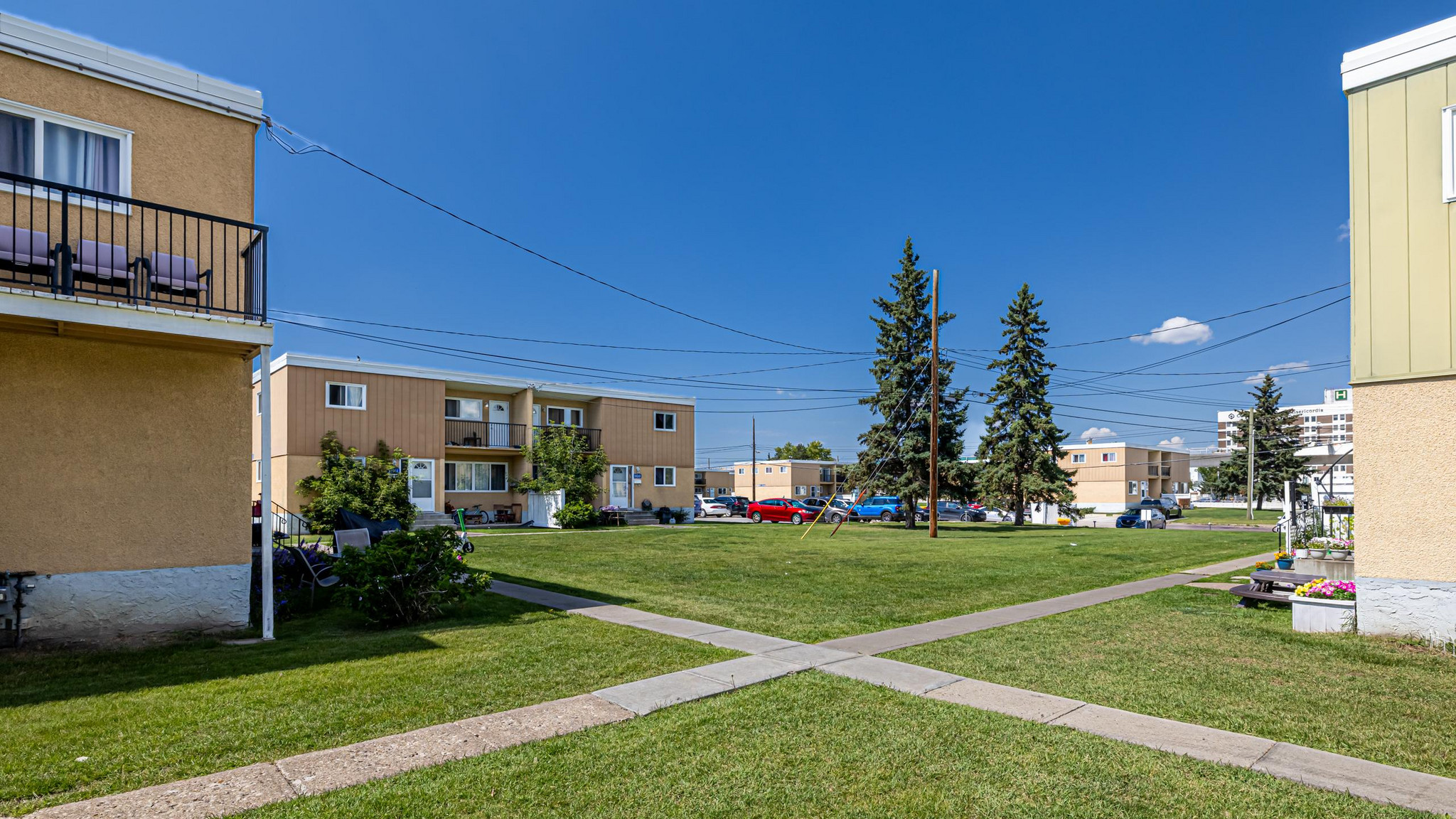 Elmwood Townhomes - Photo 12