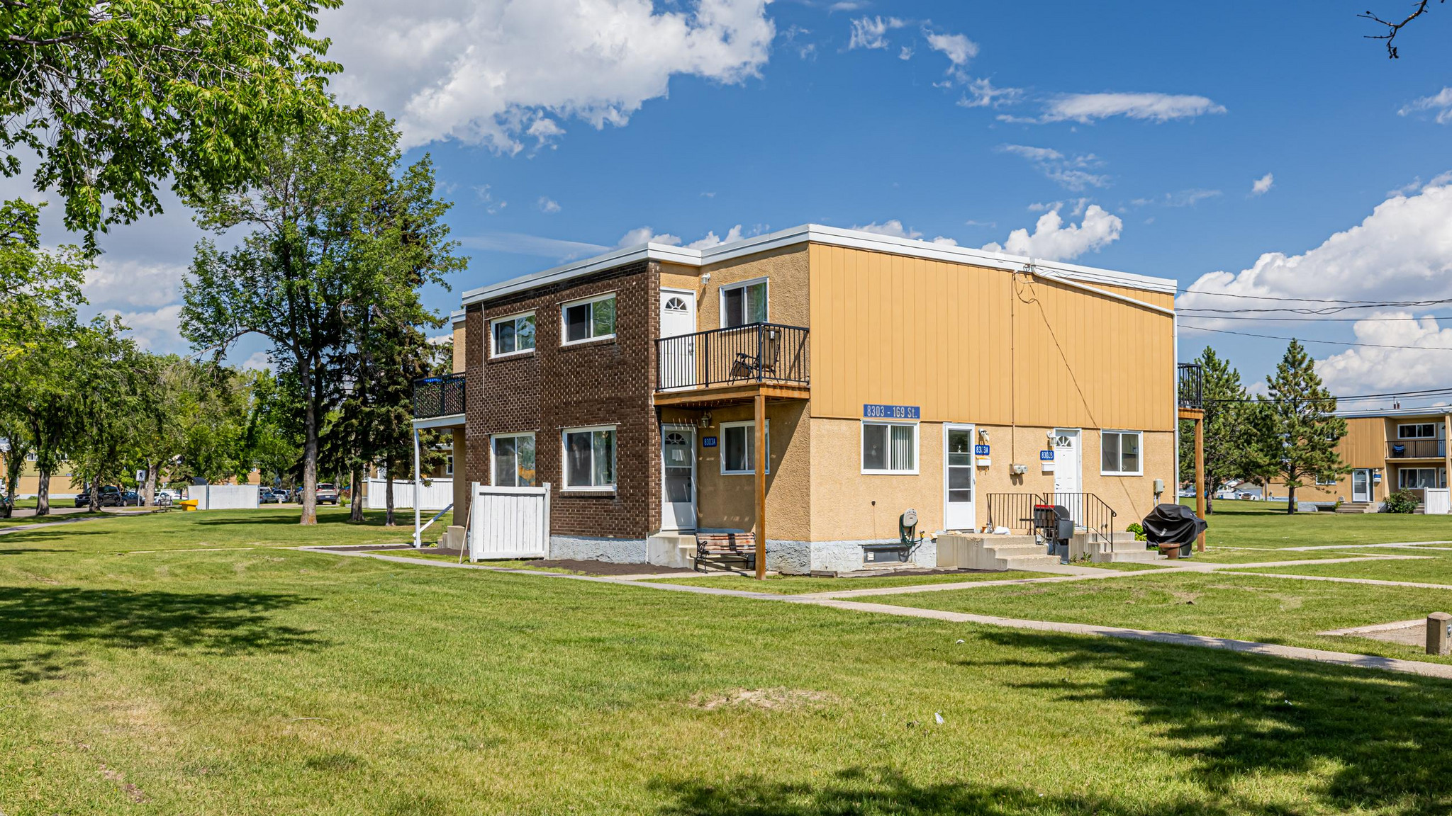 Elmwood Townhomes - Photo 21