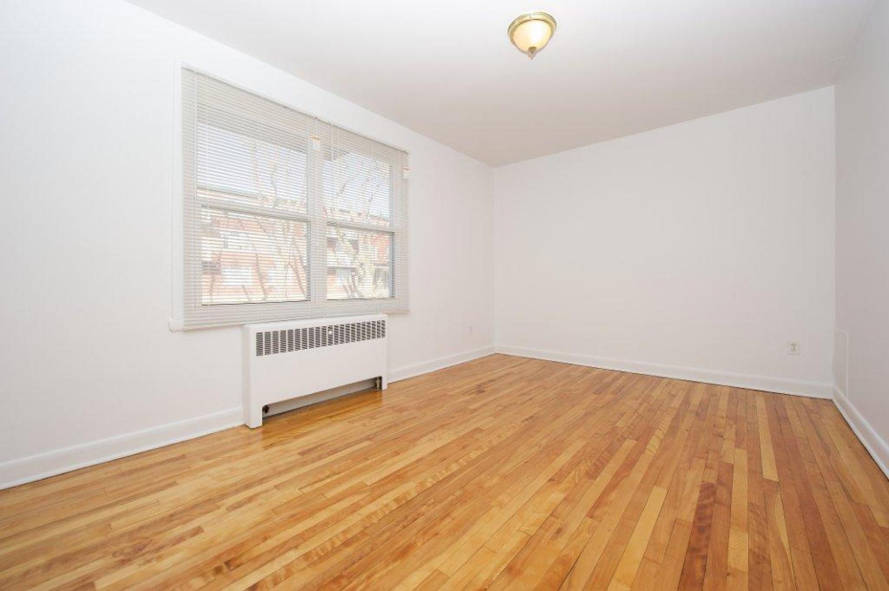 Village Millcraft Apartments  - Photo 26