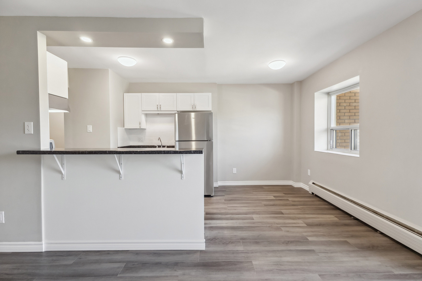Granite House - Photo 14