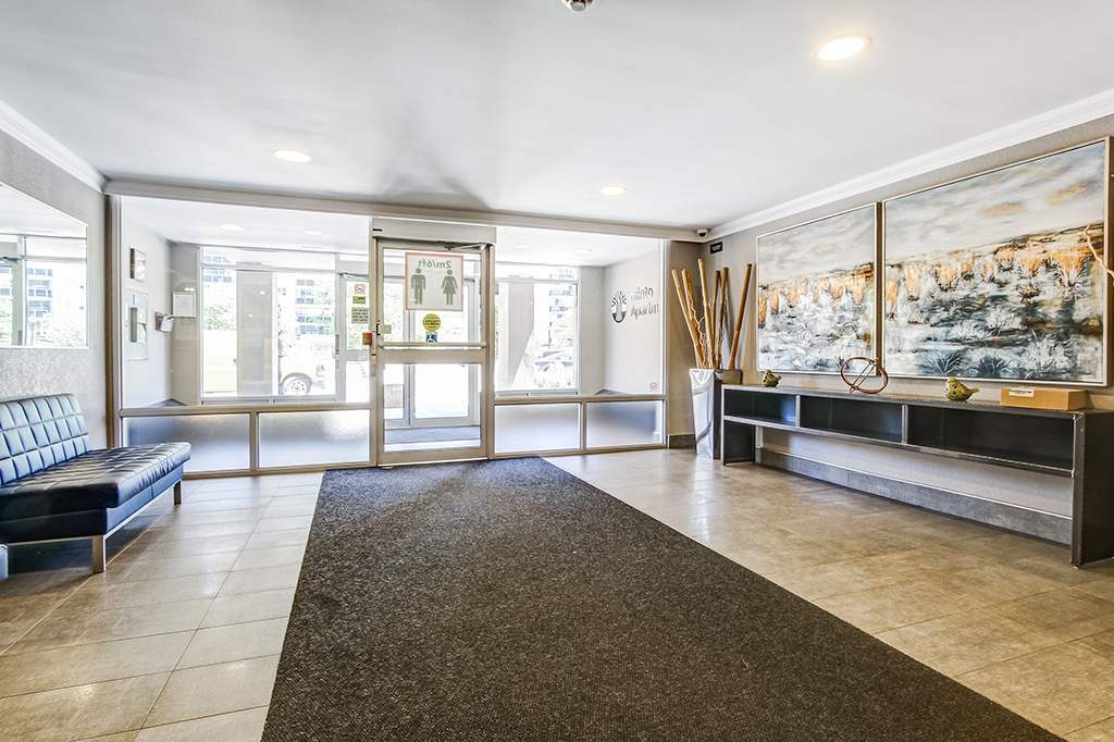 Richgrove Village - Photo 11