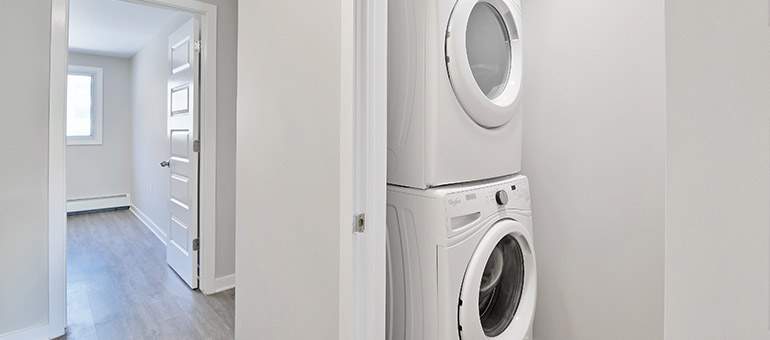 Navaho Apartments - Photo 9