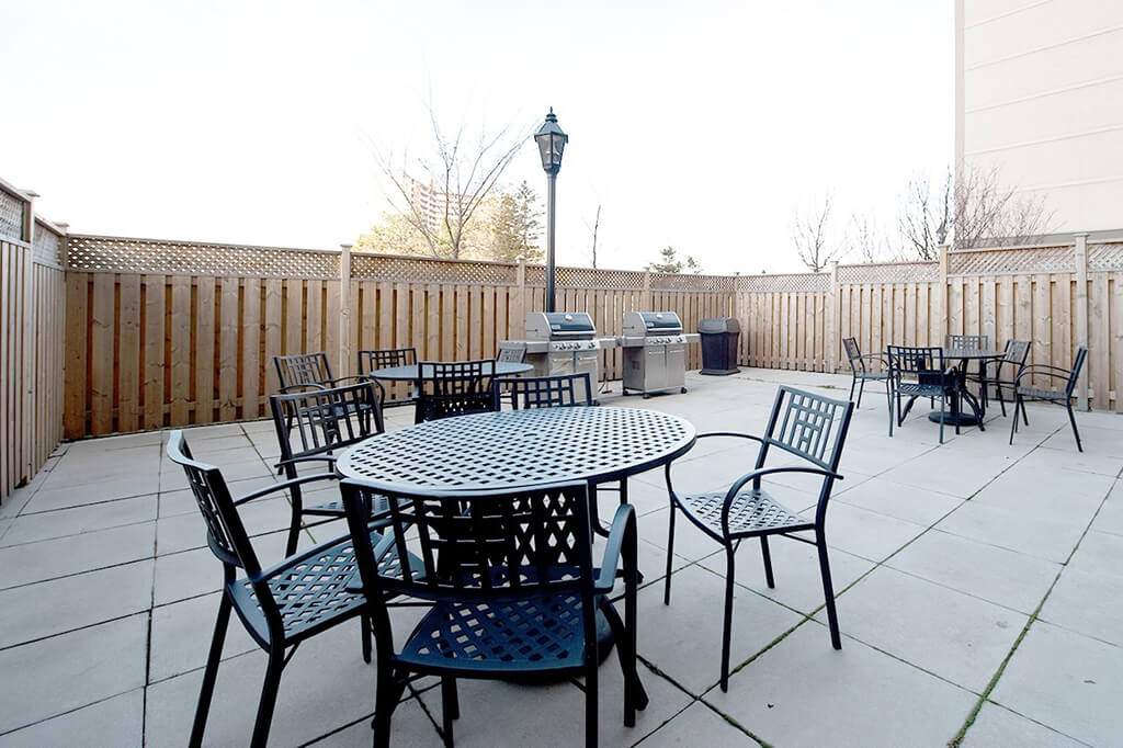 620 Martin Grove Rd - Photo 14