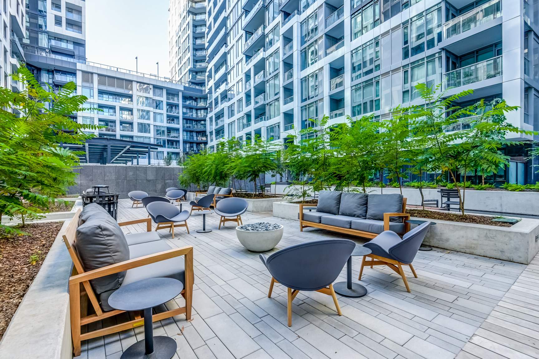 39 Niagara - Photo 13