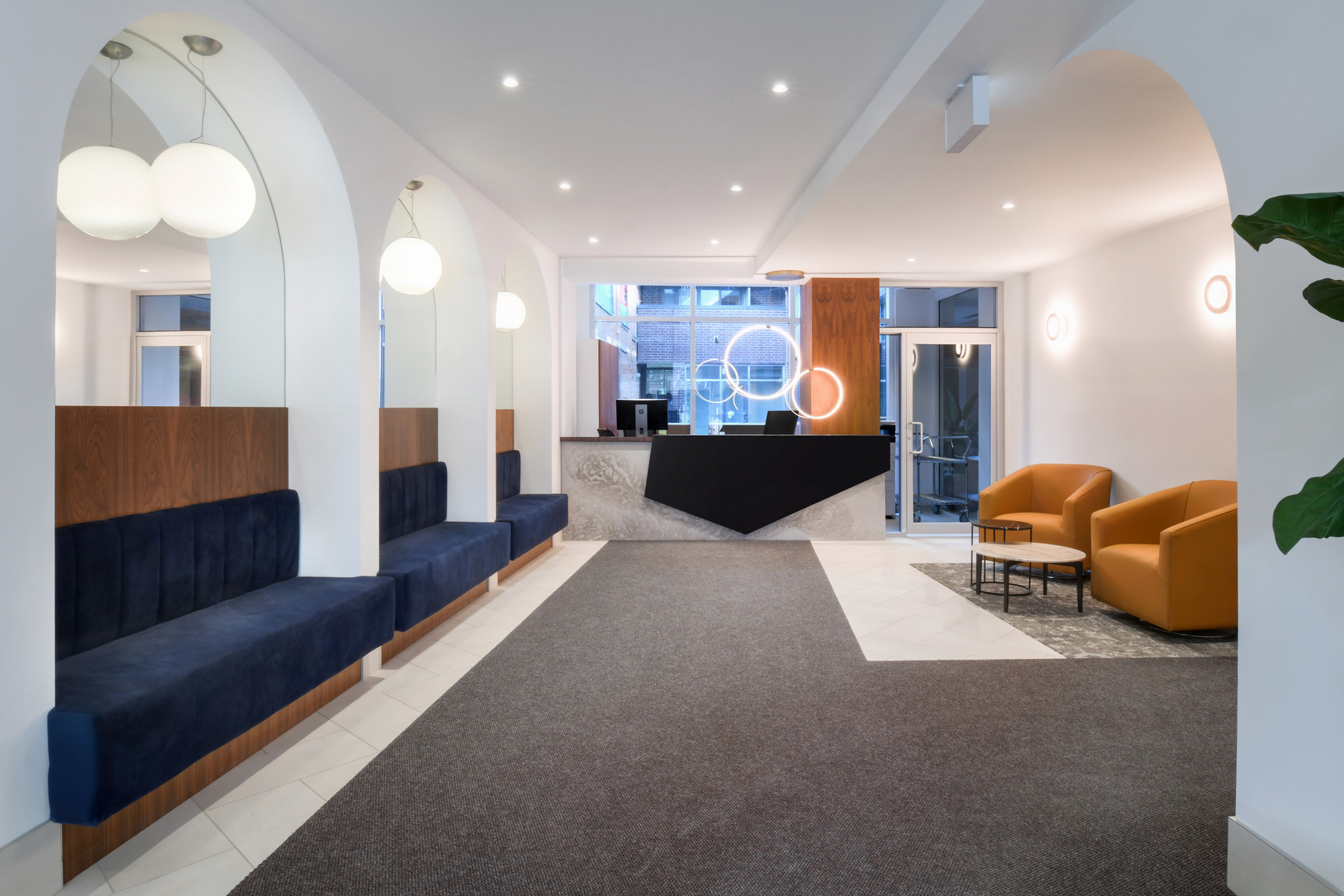 Fifth + Bank - Photo 9