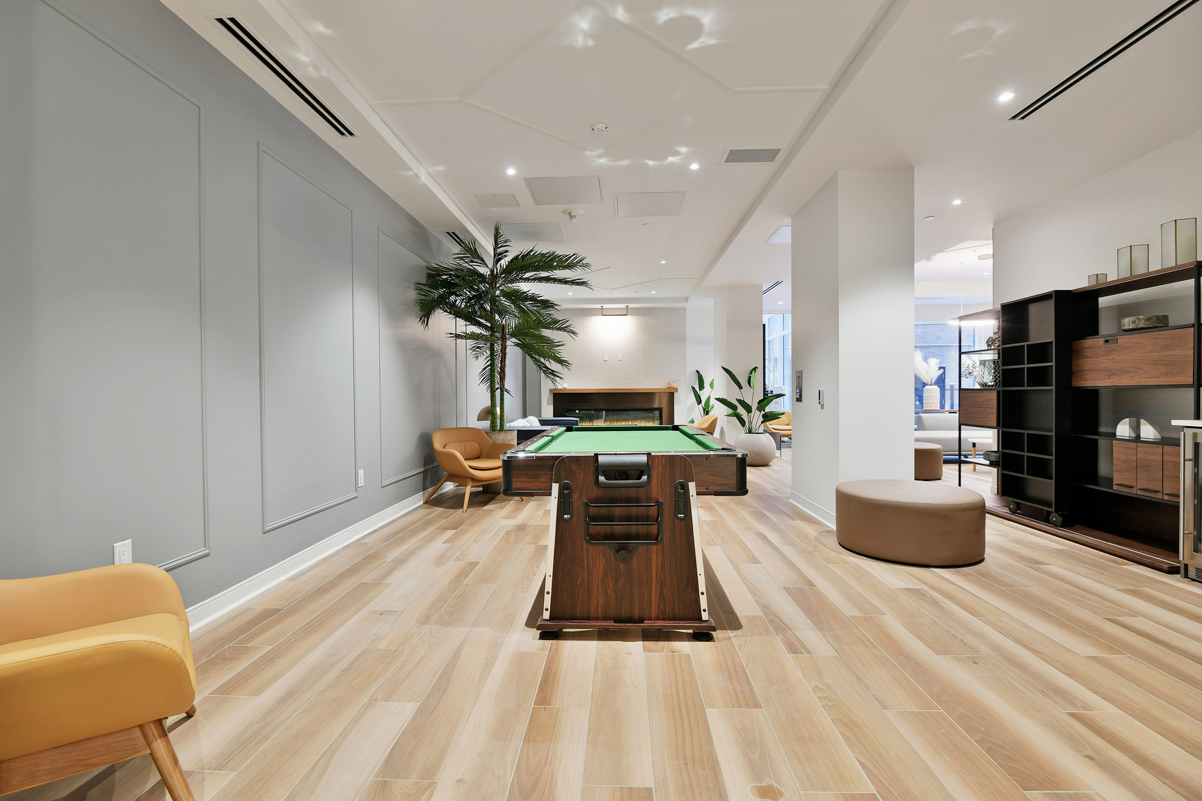 Fifth + Bank - Photo 10