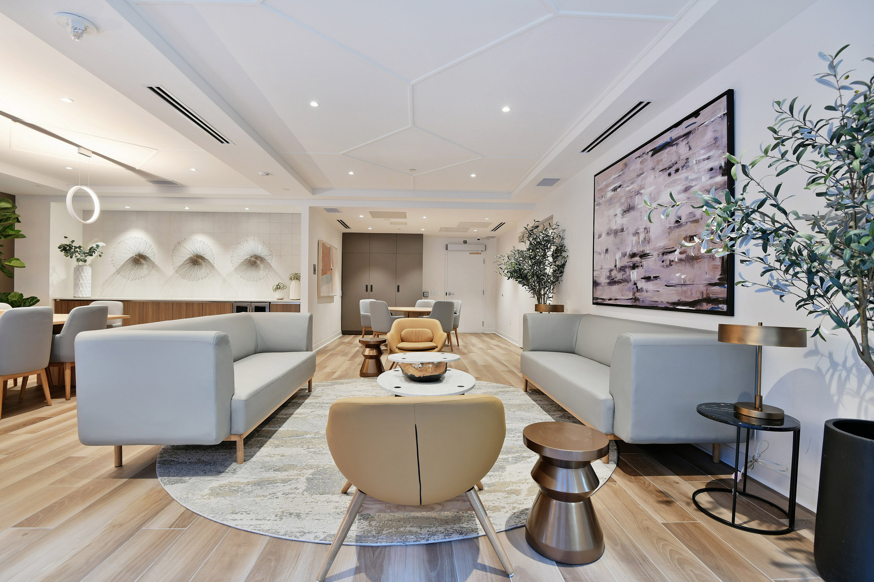 Fifth + Bank - Photo 12