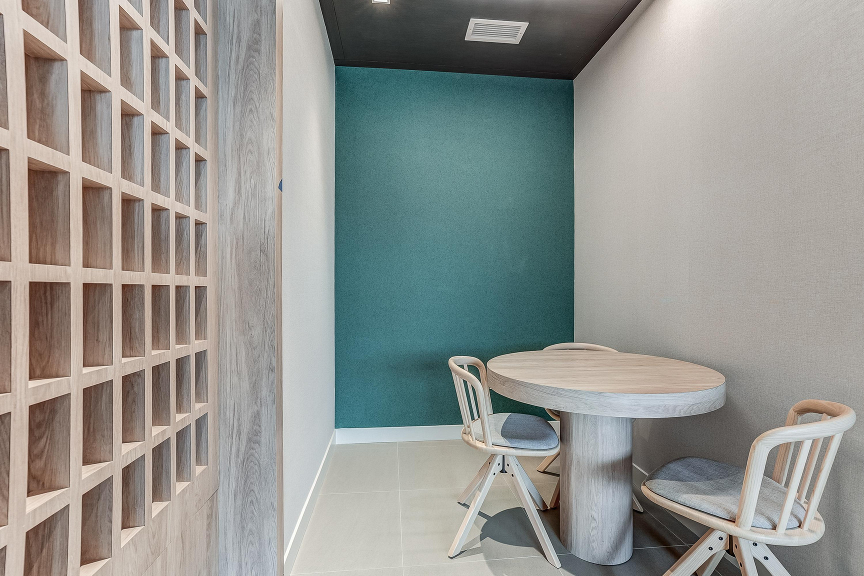 610 Martin Grove - Photo 23