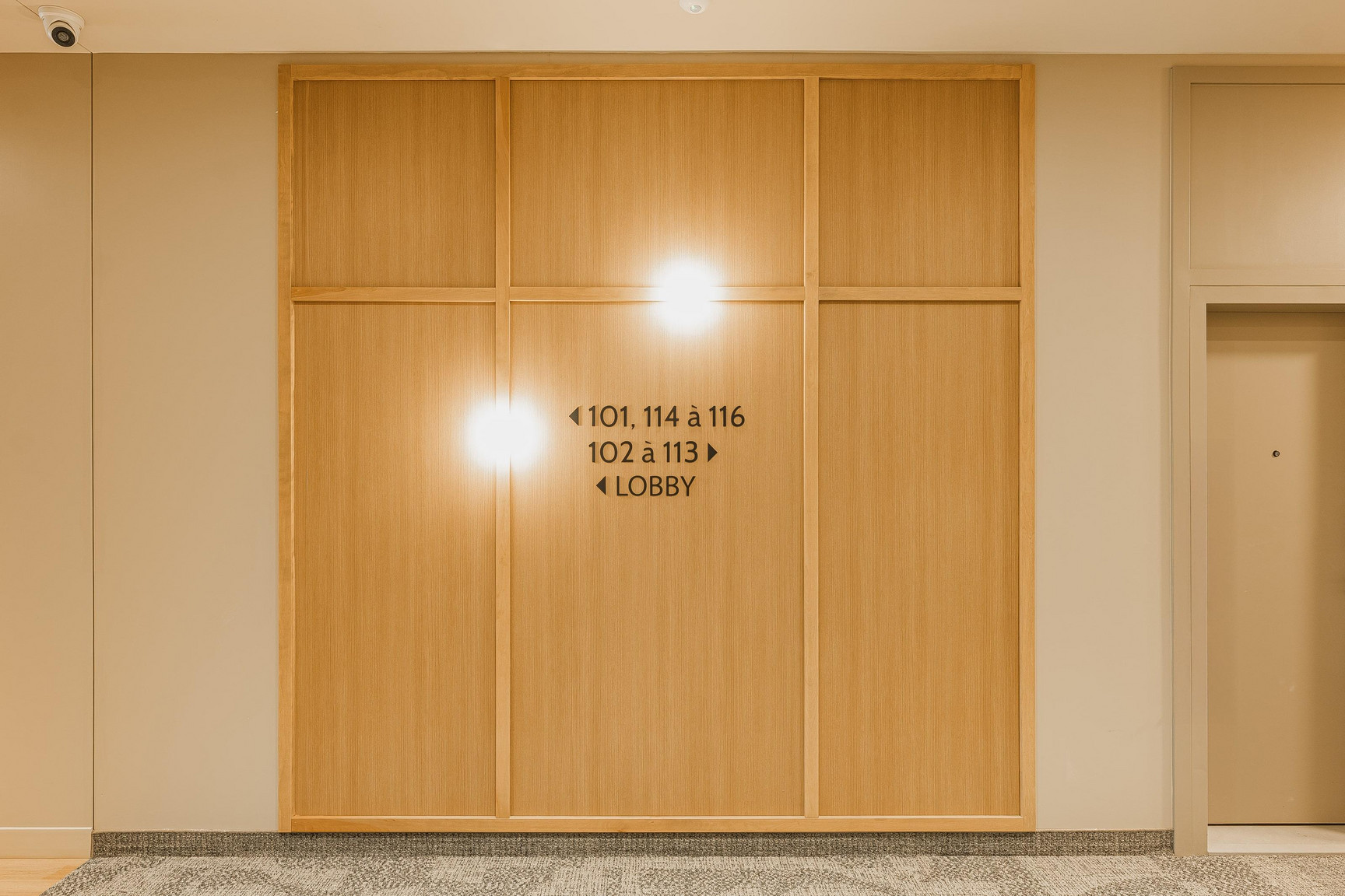Monarc Collection - Photo 24