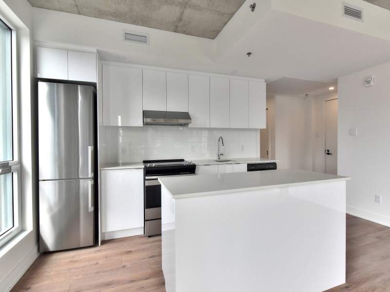 Zenith - Condos for rent - Photo 15